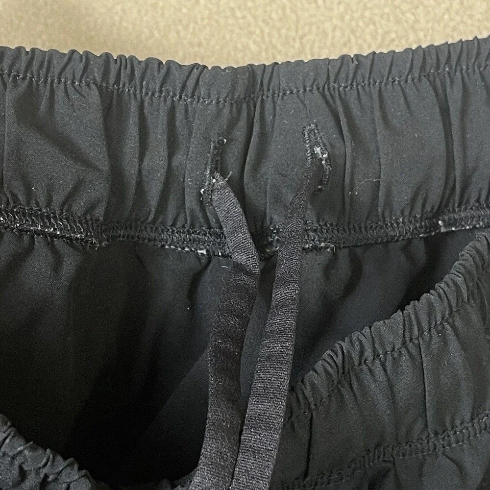 Lululemon Mens XS Black Athletic‎ Shorts Faux Leather Pockets Elastic Waist Logo